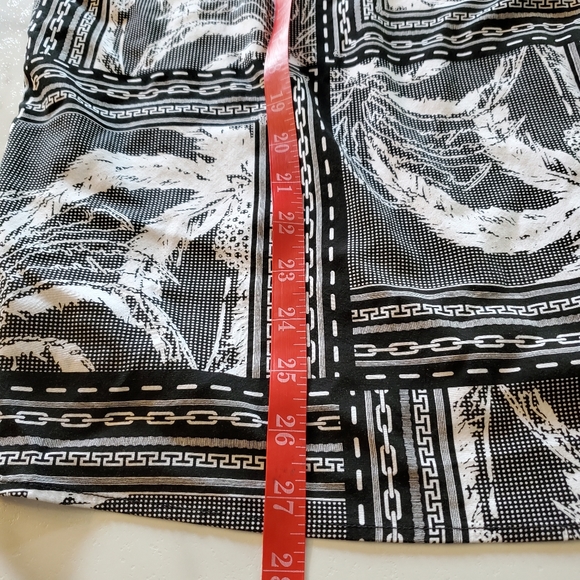 GUESS Men's Short Sleeve Tropical Print Shirt size L - Picture 11 of 15